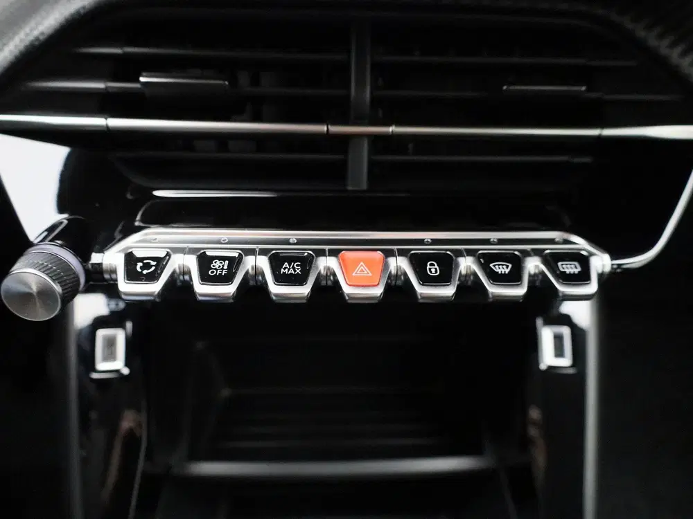 Peugeot 208 1.2 PureTech Active Pack uit 2023, foto 19