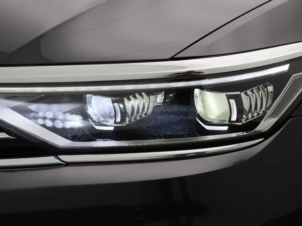 Volkswagen Passat Variant 2.0 TDI DSG Style Business | ELEK. uit 2021, foto 15