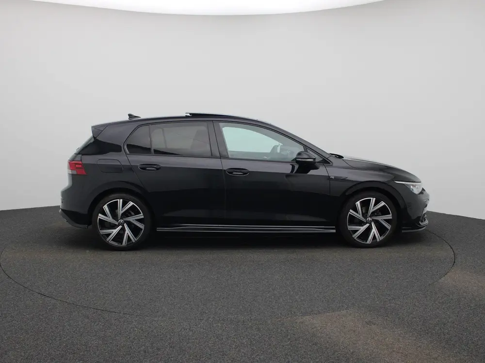Volkswagen Golf 1.5 eTSI R-Line | IQ-LIGHT | PANORAMADAK | N uit 2022, foto 6