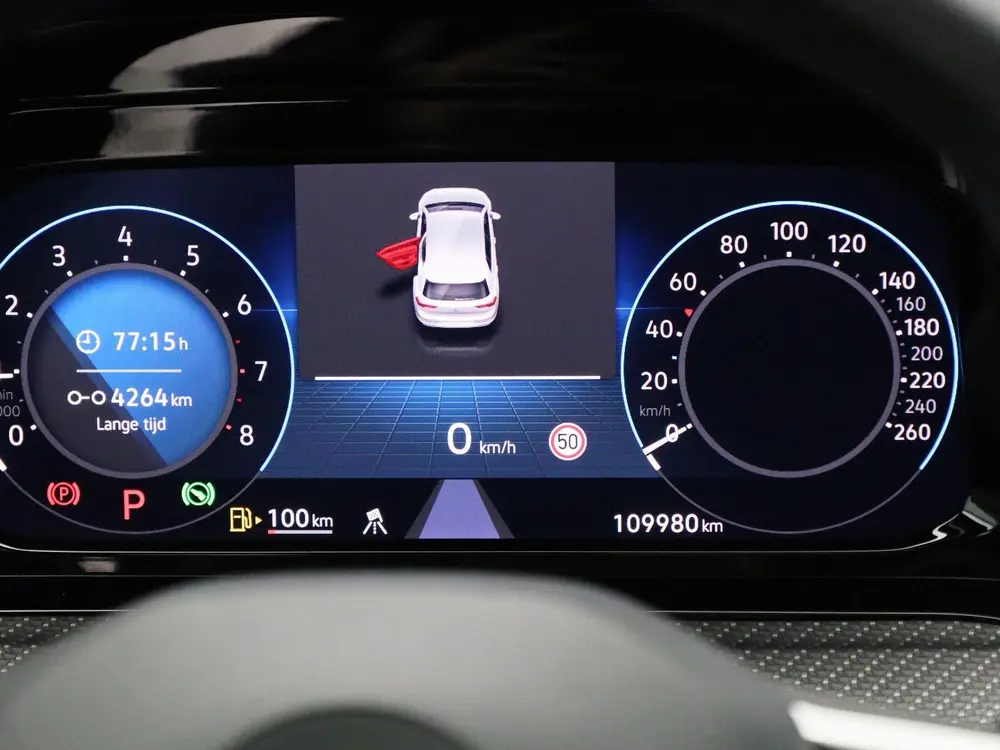 Volkswagen Golf 1.5 eTSI R-Line | IQ-LIGHT | PANORAMADAK | N uit 2022, foto 8