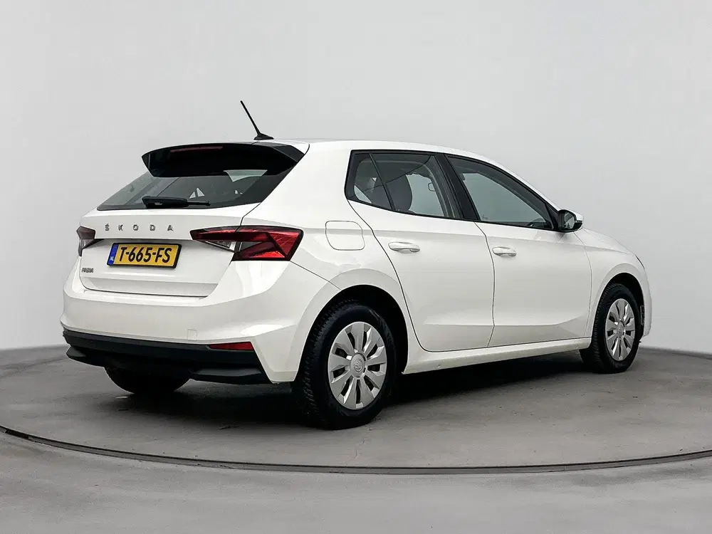 Skoda Fabia 1.0 TSI Active uit 2023, foto 4