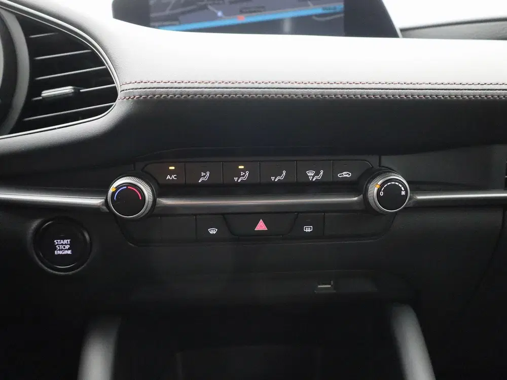 Mazda 3 2.0 e-SkyActiv-X M Hybrid 186 uit 2021, foto 17