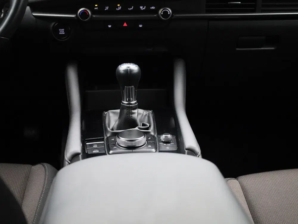 Mazda 3 2.0 e-SkyActiv-X M Hybrid 186 uit 2021, foto 9