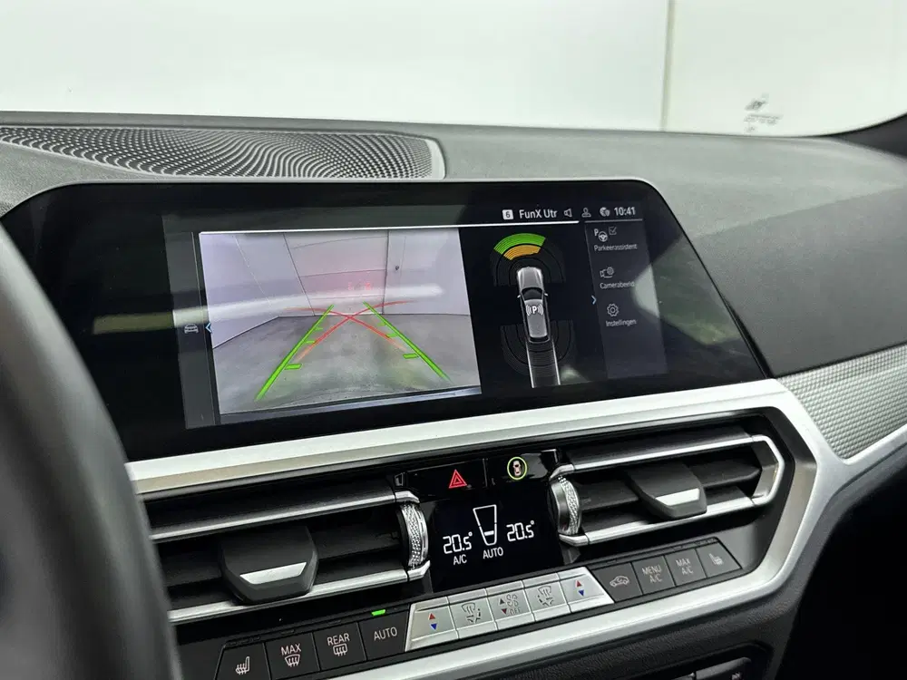 BMW 3-serie 330e High Executive uit 2022, foto 11