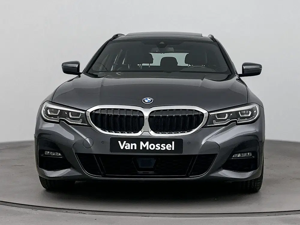 BMW 3-serie 330e High Executive uit 2022, foto 5