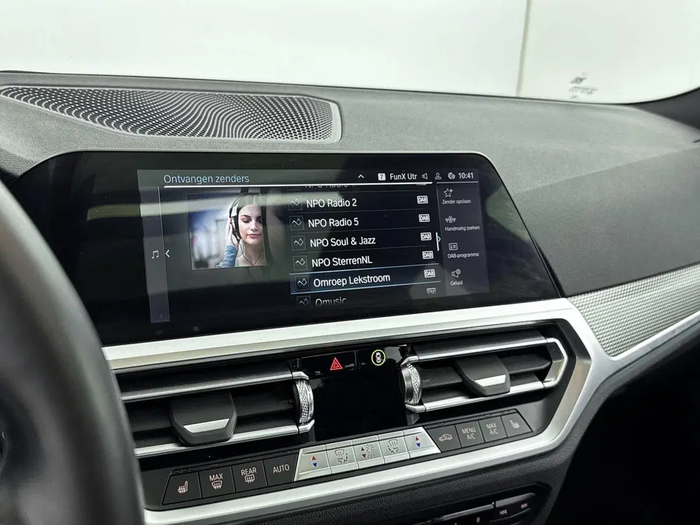 BMW 3-serie 330e High Executive uit 2022, foto 7