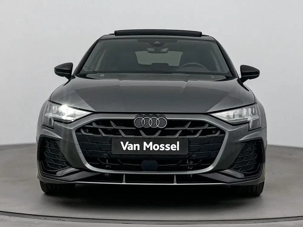 Audi A3 45 TFSI e S edition Competition uit 2026, foto 2