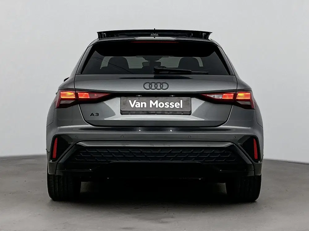 Audi A3 45 TFSI e S edition Competition uit 2026, foto 4