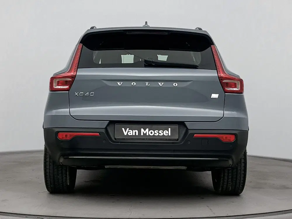 Volvo XC40 1.5 T5 Recharge Plus Dark uit 2023, foto 3