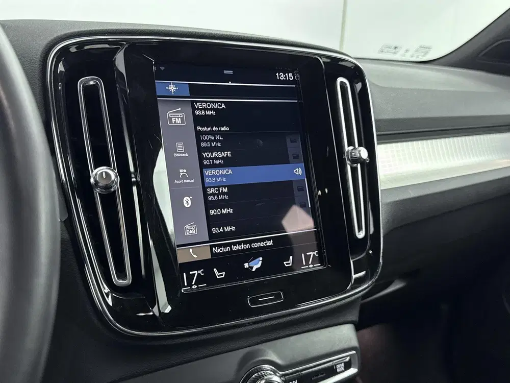 Volvo XC40 1.5 T5 Recharge Plus Dark uit 2023, foto 7