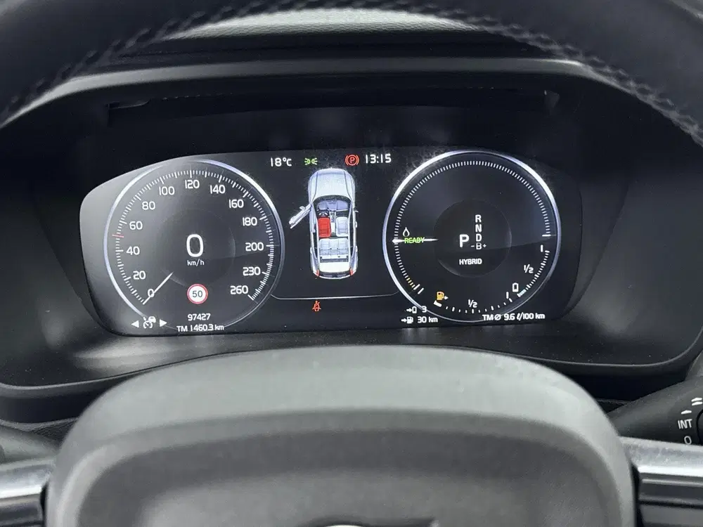 Volvo XC40 1.5 T5 Recharge Plus Dark uit 2023, foto 8