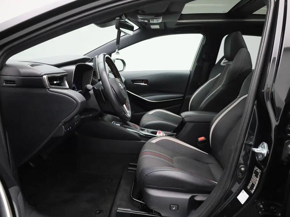 Toyota Corolla 2.0 Hybrid Business GR-Sport 1 uit 2022, foto 9