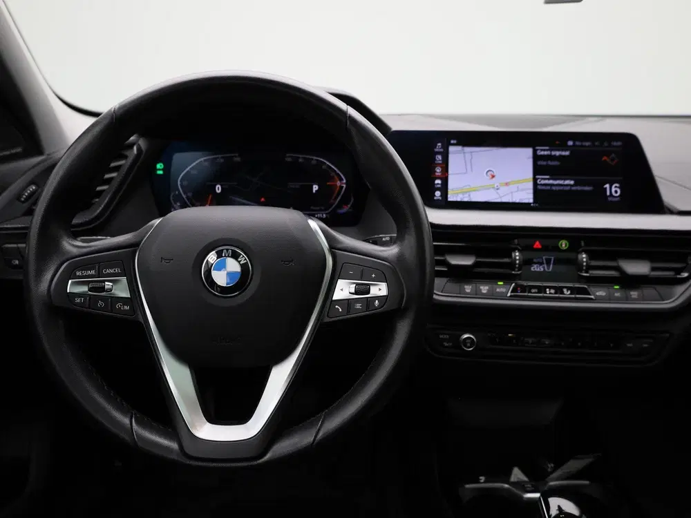 BMW 1-serie 118i Automaat uit 2023, foto 7