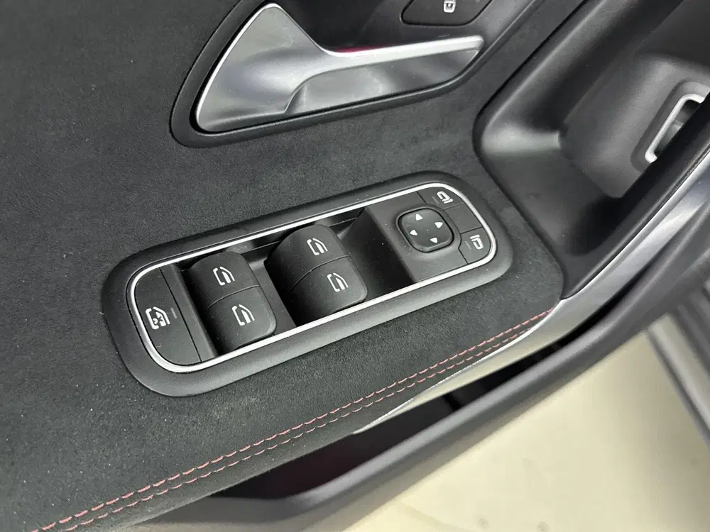 Mercedes-Benz A-Klasse AMG-Line 250e uit 2022, foto 13