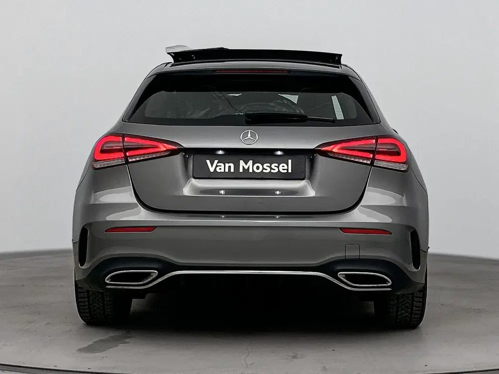 Mercedes-Benz A-Klasse AMG-Line 250e uit 2022, foto 3