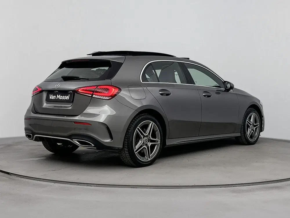 Mercedes-Benz A-Klasse AMG-Line 250e uit 2022, foto 4