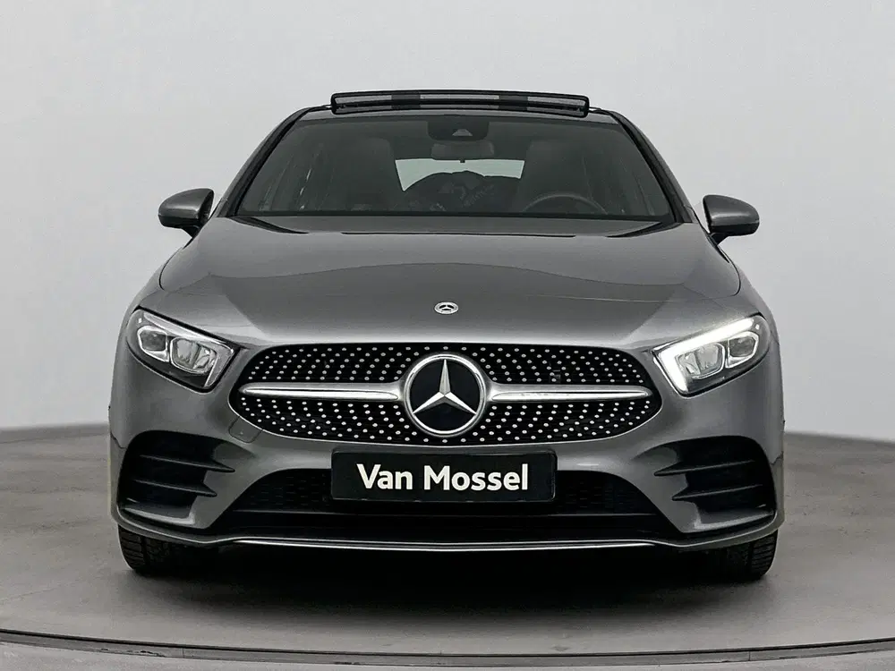 Mercedes-Benz A-Klasse AMG-Line 250e uit 2022, foto 5