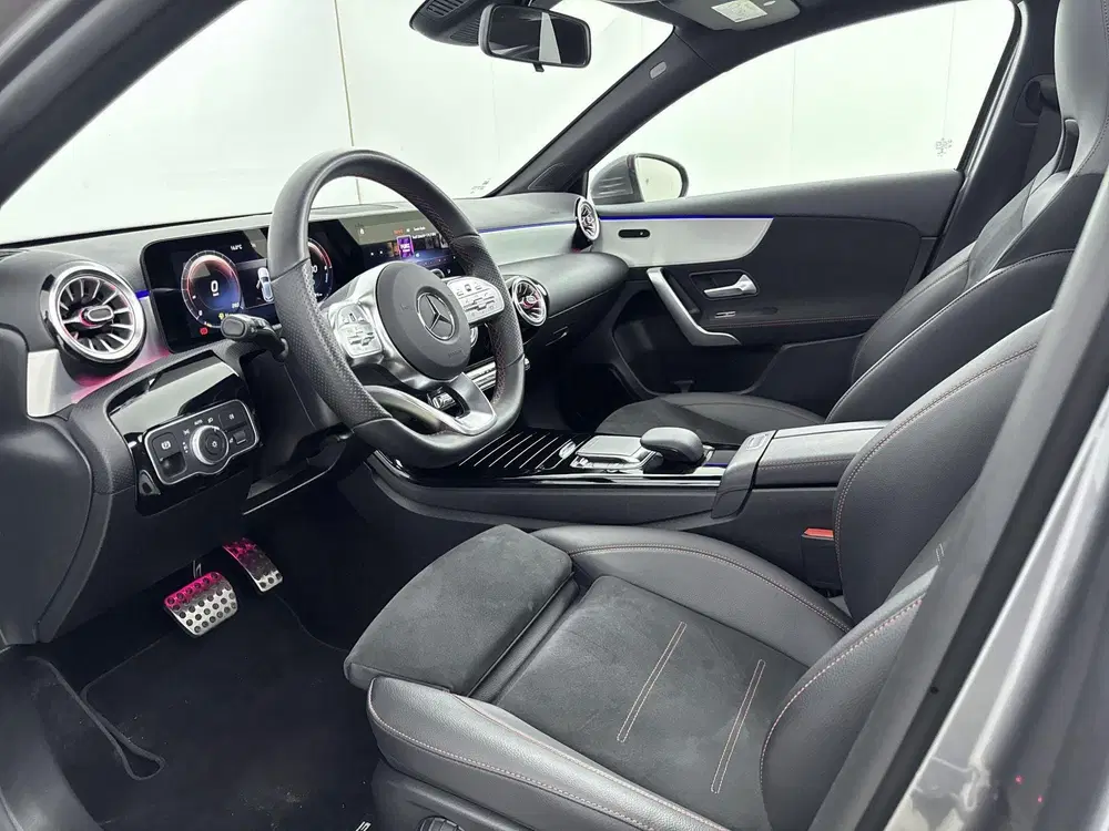 Mercedes-Benz A-Klasse AMG-Line 250e uit 2022, foto 9