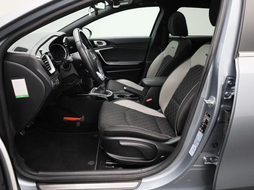 Kia Ceed 1.0 T-GDi GT-Line Edition uit 2021, foto 9