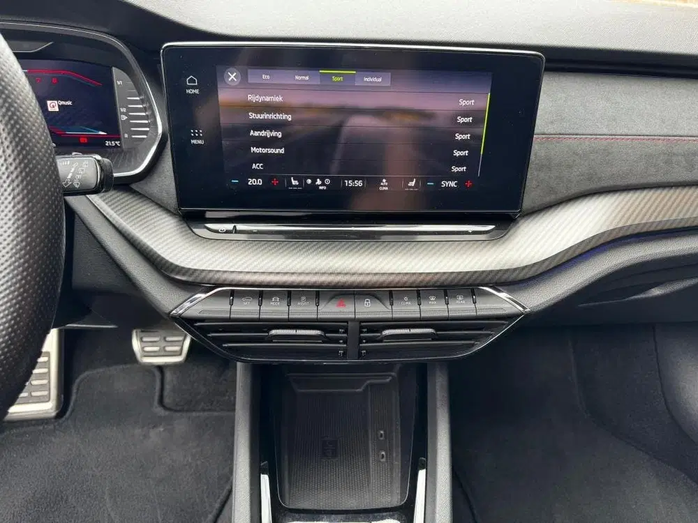 Skoda Octavia 2.0 TSI RS BOMVOLL KEYLESS PANO RIJHULPS uit 2020, foto 12