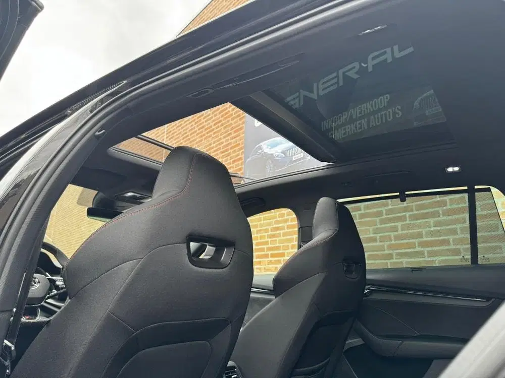 Skoda Octavia 2.0 TSI RS BOMVOLL KEYLESS PANO RIJHULPS uit 2020, foto 14