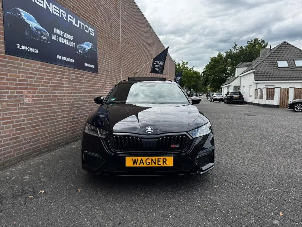 Skoda Octavia 2.0 TSI RS BOMVOLL KEYLESS PANO RIJHULPS uit 2020, foto 2