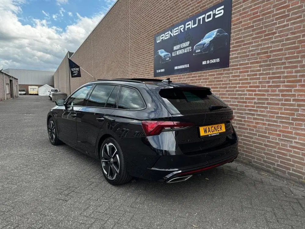 Skoda Octavia 2.0 TSI RS BOMVOLL KEYLESS PANO RIJHULPS uit 2020, foto 6