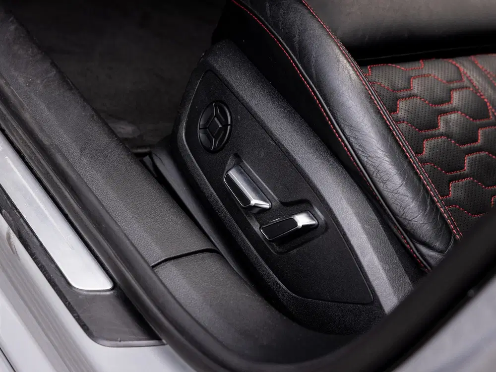 Audi RS6 4.0 TFSI quattro uit 2021, foto 16