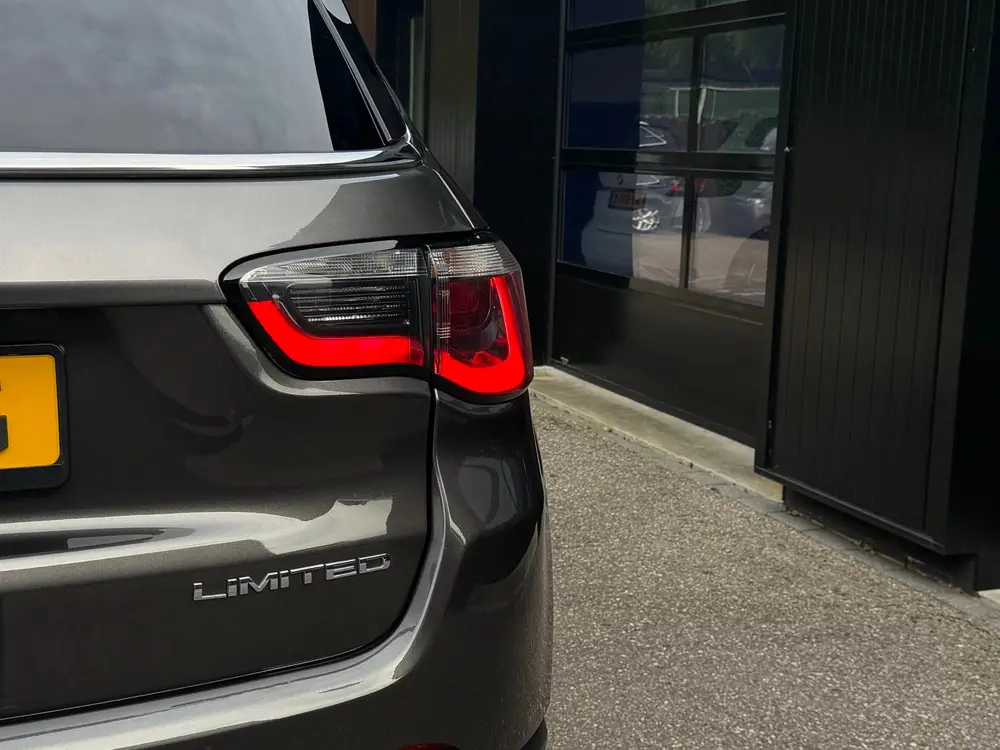 Jeep Compass 1.4 MultiAir Limited LED Navi Camera Beats uit 2019, foto 7