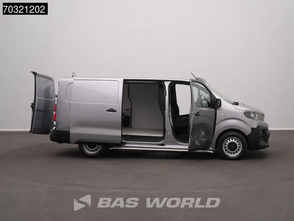 Citroën Jumpy Automaat L3H1 Trekhaak Navi Airco Cruis uit 2024, foto 8