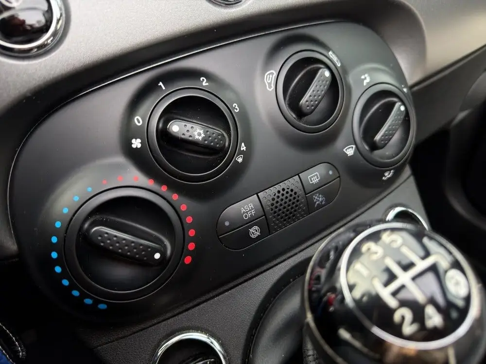 Fiat 500 0.9 TwinAir Turbo Sport 2019 ZWART | Apple CarPlay uit 2019, foto 17