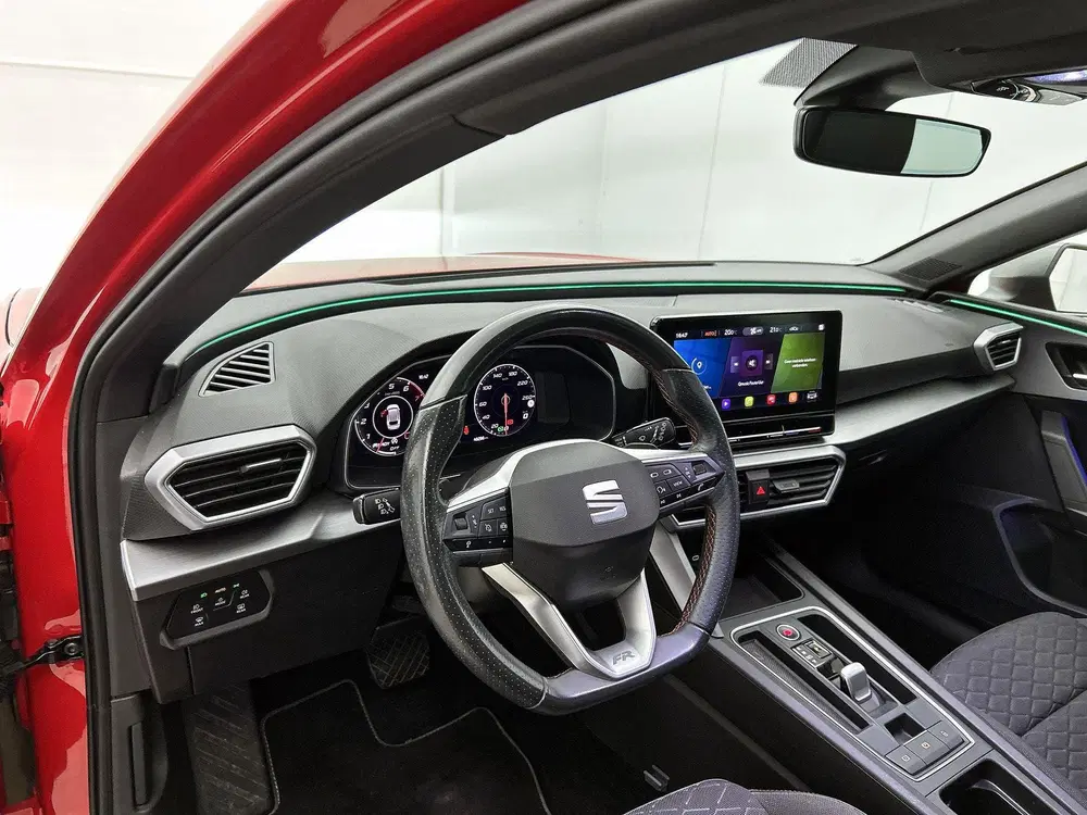 SEAT Leon 1.0 eTSI FR Business Intense uit 2022, foto 17
