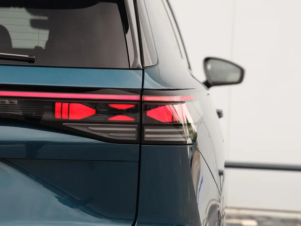 Volkswagen Tayron R-Line Edition 1.5 eHybrid 204 PK | Panora uit 2026, foto 16