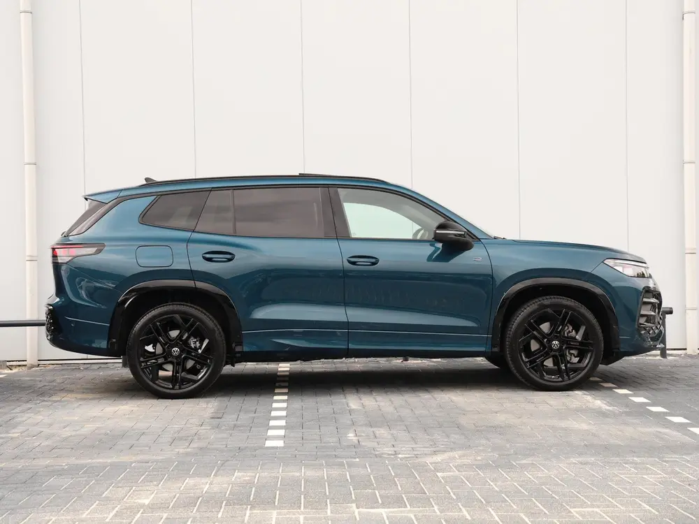 Volkswagen Tayron R-Line Edition 1.5 eHybrid 204 PK | Panora uit 2026, foto 2