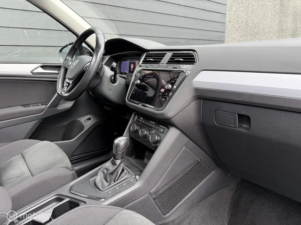 Volkswagen Tiguan 1.5 TSI ACT R-Line Pano.dak/Trekhaak/Virit uit 2020, foto 7