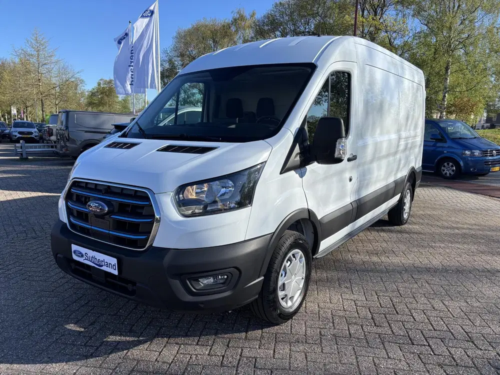 Ford Transit 350 L3H2 Ambiente 68 kWh uit 2025, foto 3
