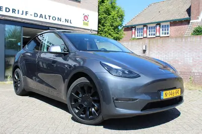 Tesla Model Y Long Range AWD 75 kWh 20"LMV uit 2021