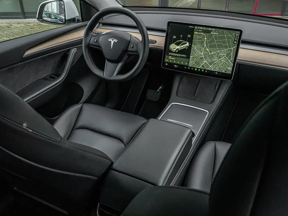 Tesla Model Y Long Range AWD 75 kWh 20"LMV uit 2021, foto 11