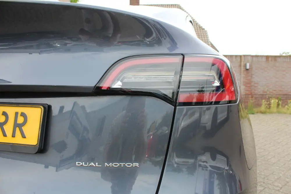 Tesla Model Y Long Range AWD 75 kWh 20"LMV uit 2021, foto 3