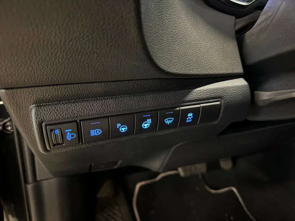 Toyota Corolla 2.0 Hybrid Dynamic uit 2022, foto 18