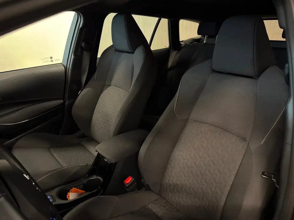 Toyota Corolla 2.0 Hybrid Dynamic uit 2022, foto 8