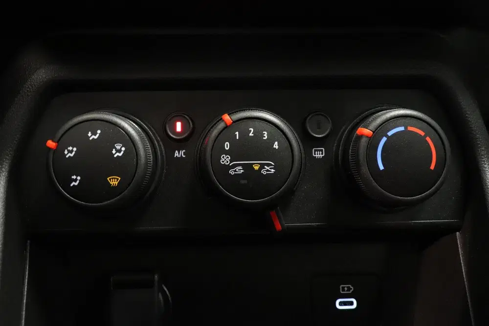 Dacia Sandero 1.0 TCe 90 Expression uit 2025, foto 13