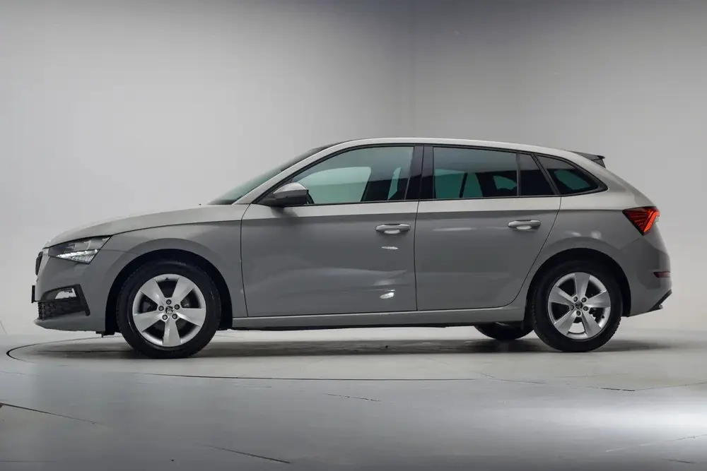 Skoda Scala 1.5 TSI 150pk Sport Edition Aut. [ Panorama Stoe uit 2019, foto 2