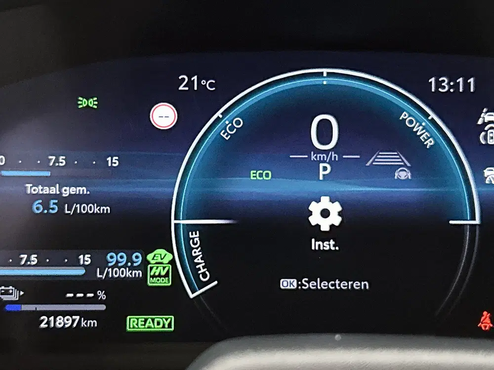 Toyota C-HR 2.0 Plug-in Hybrid 220 GR SPORT uit 2025, foto 5