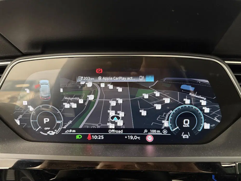 Audi Q8 e-tron 55 quattro S-Line 115 kWh Pano uit 2023, foto 16