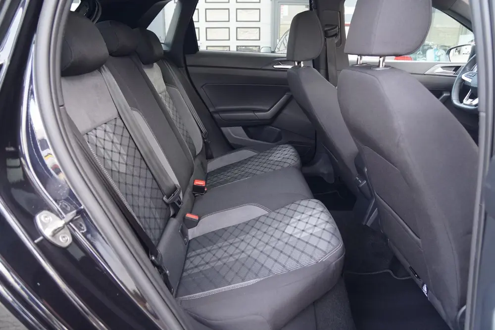 Volkswagen Polo 1.0 TSI R-Line Business + IQ LIGHT / KEYLESS uit 2023, foto 8