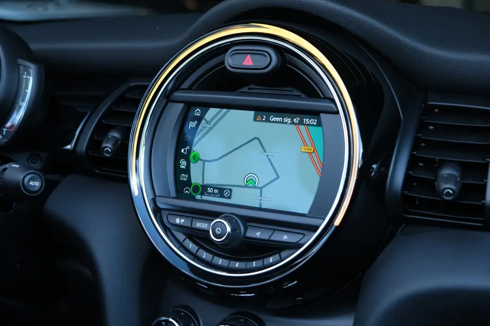 Mini Cabrio 2.0 Cooper S *46.976km* |Sportinterieur/Navigati uit 2019, foto 7