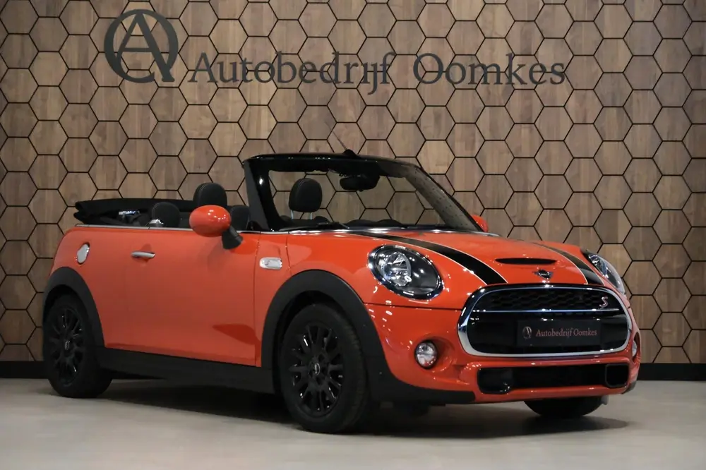 Mini Cabrio 2.0 Cooper S *46.976km* |Sportinterieur/Navigati uit 2019, foto 9