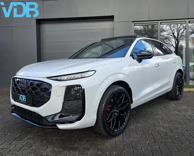 Audi Q3 35 TFSI S-LINE NIEUWSTE MODEL PANO SFEER uit 2025