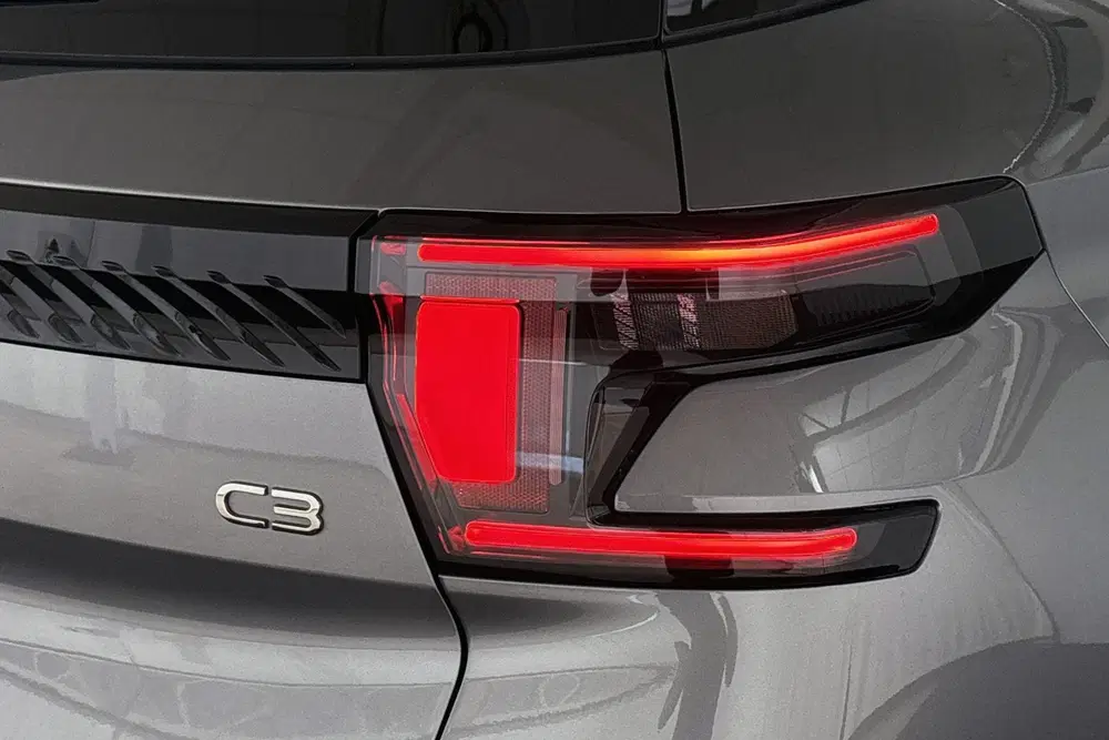 Citroën C3 Aircross Citroen C3 Aircross 1.2 Hybrid 145pk Max S uit 2025, foto 18
